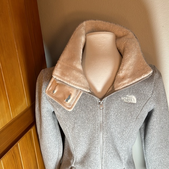 North Face Lunabrook Sweater/Fleece Coat - Picture 4 of 7